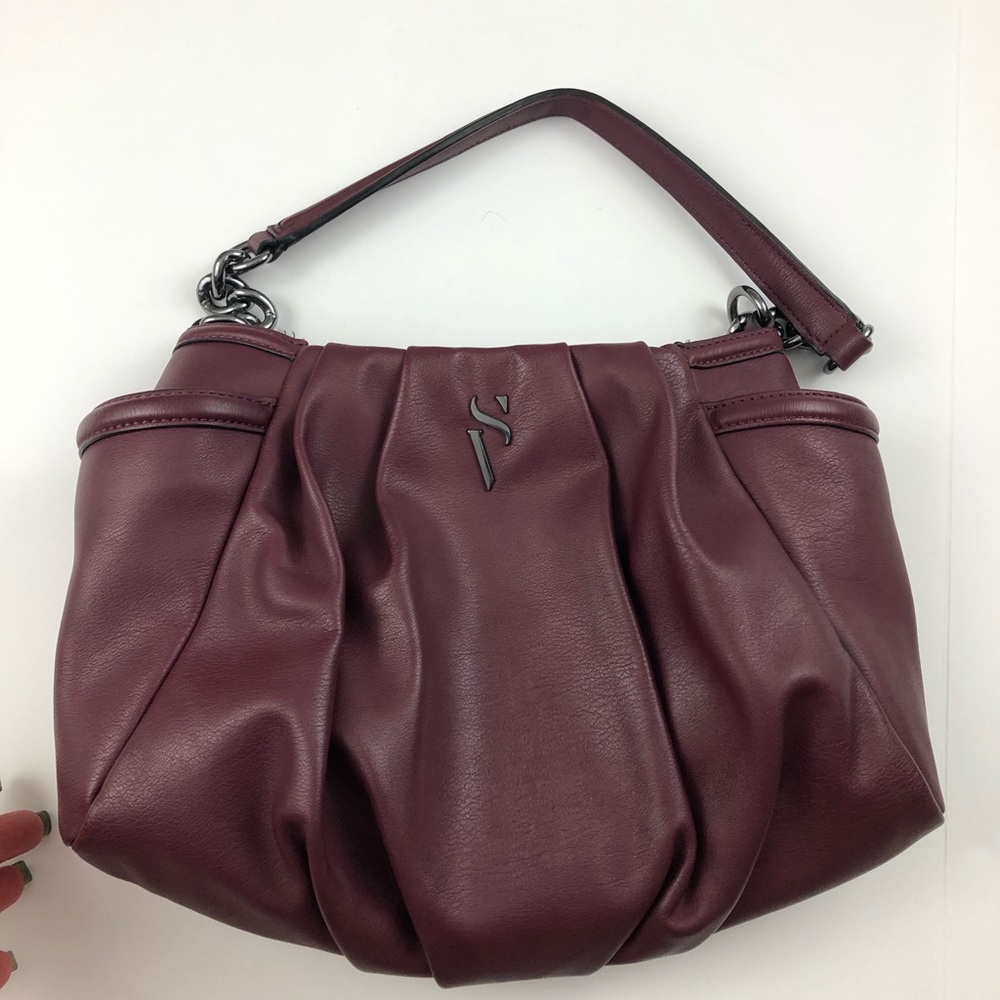 Beautiful Simply Vera Wang hand bag